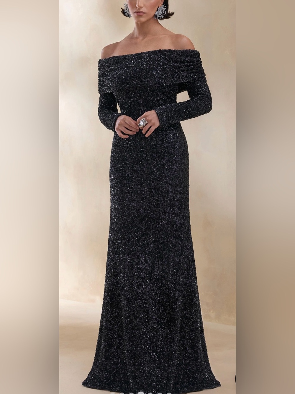 Club l London OBSESSION
Black Sequin Bardot-Neck Maxi Dress With Long Sleeves
